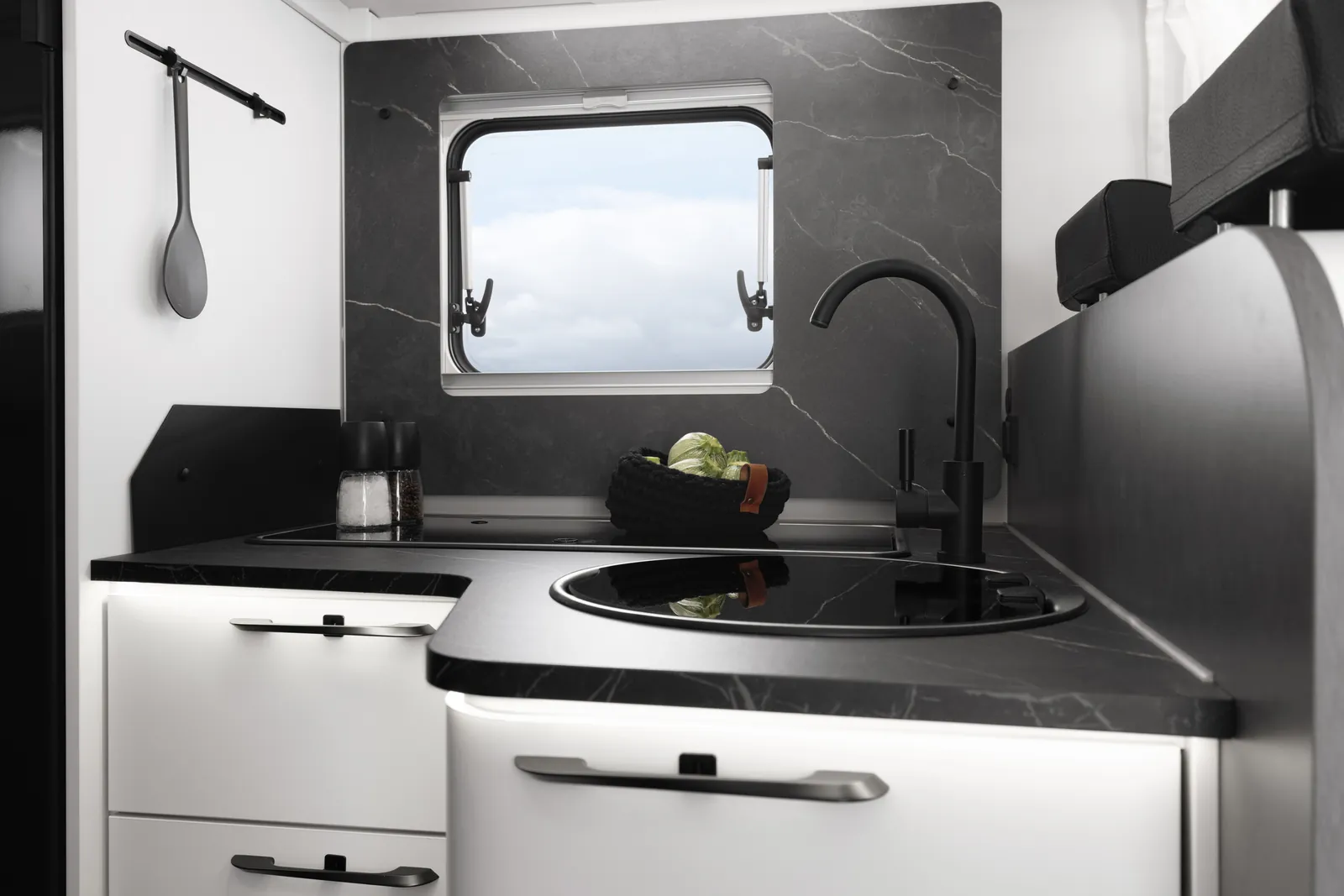 Etrusco I 6900 SB — interior (2)