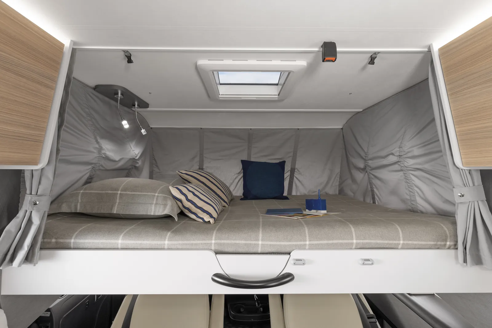 Etrusco I 7400 QBC — interior (5)