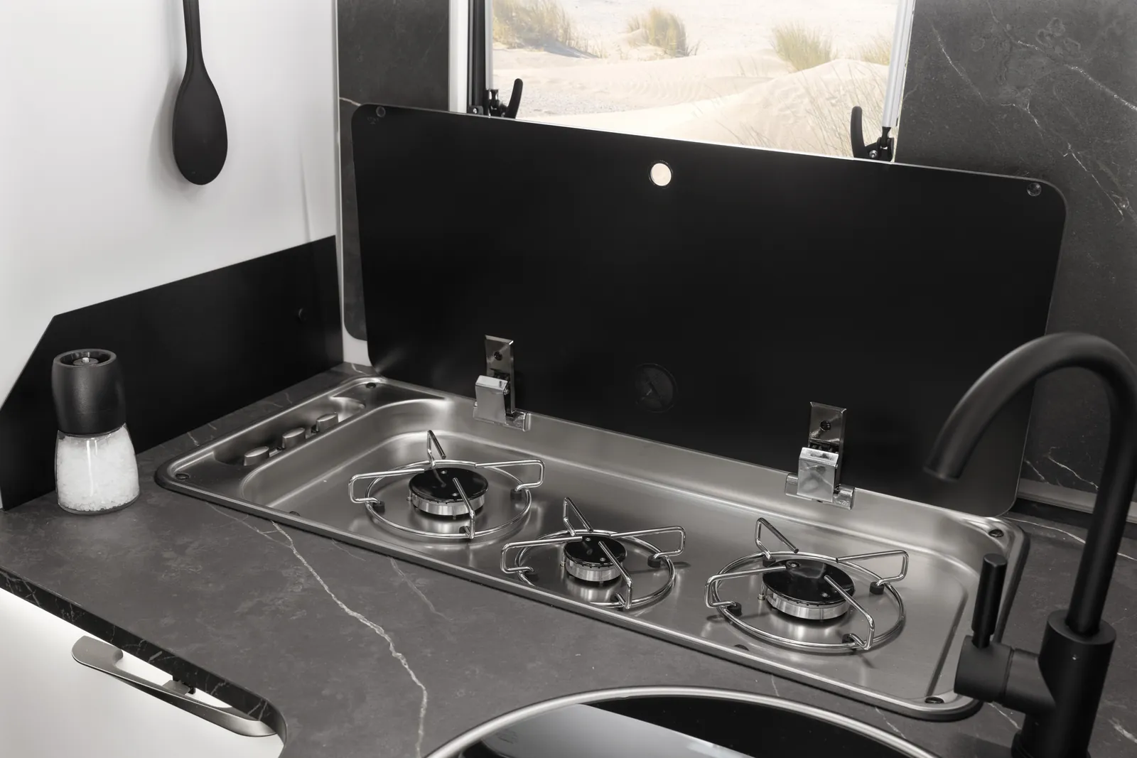 Etrusco T 6900 SB — interior (5)
