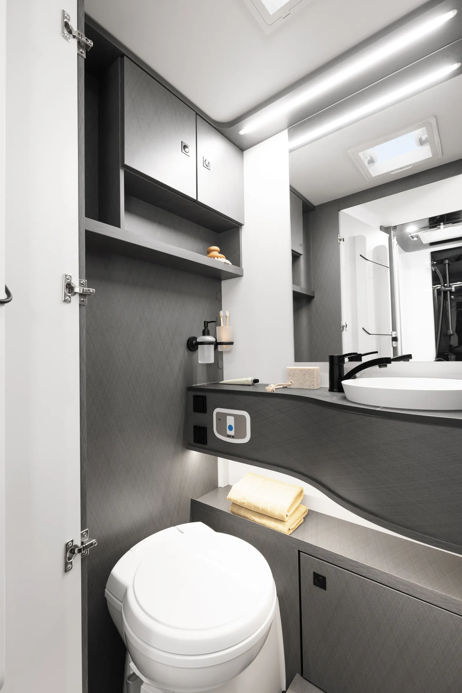 Etrusco T 7400 SB — interior (3)