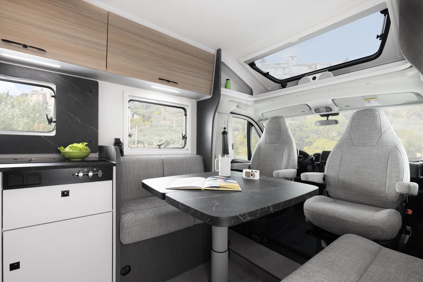 Etrusco T 7.4 SBC — interior (1)