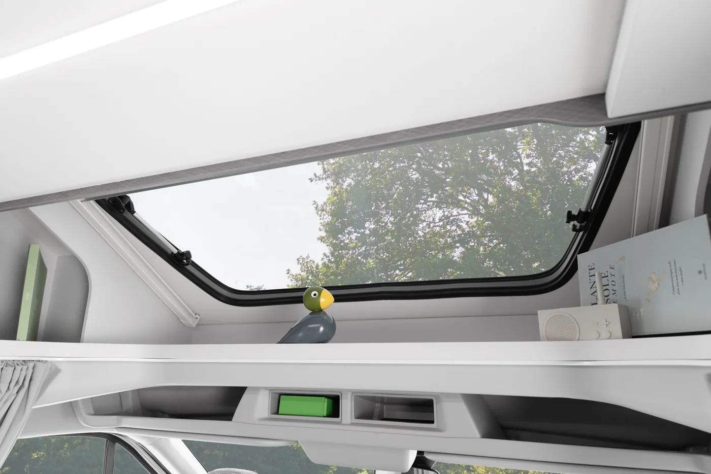 Etrusco V 6.8 SF — interior (8)