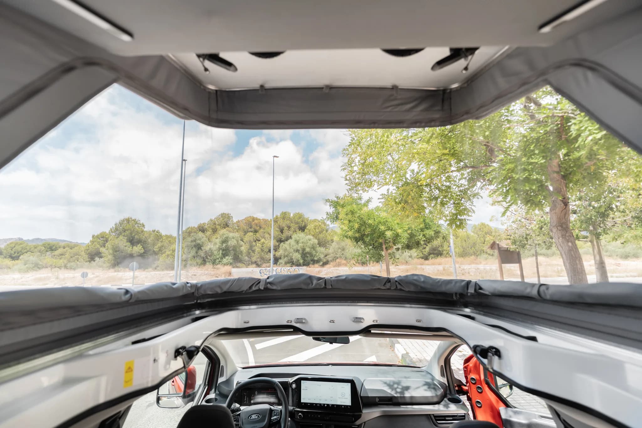 Panama P12+ interior