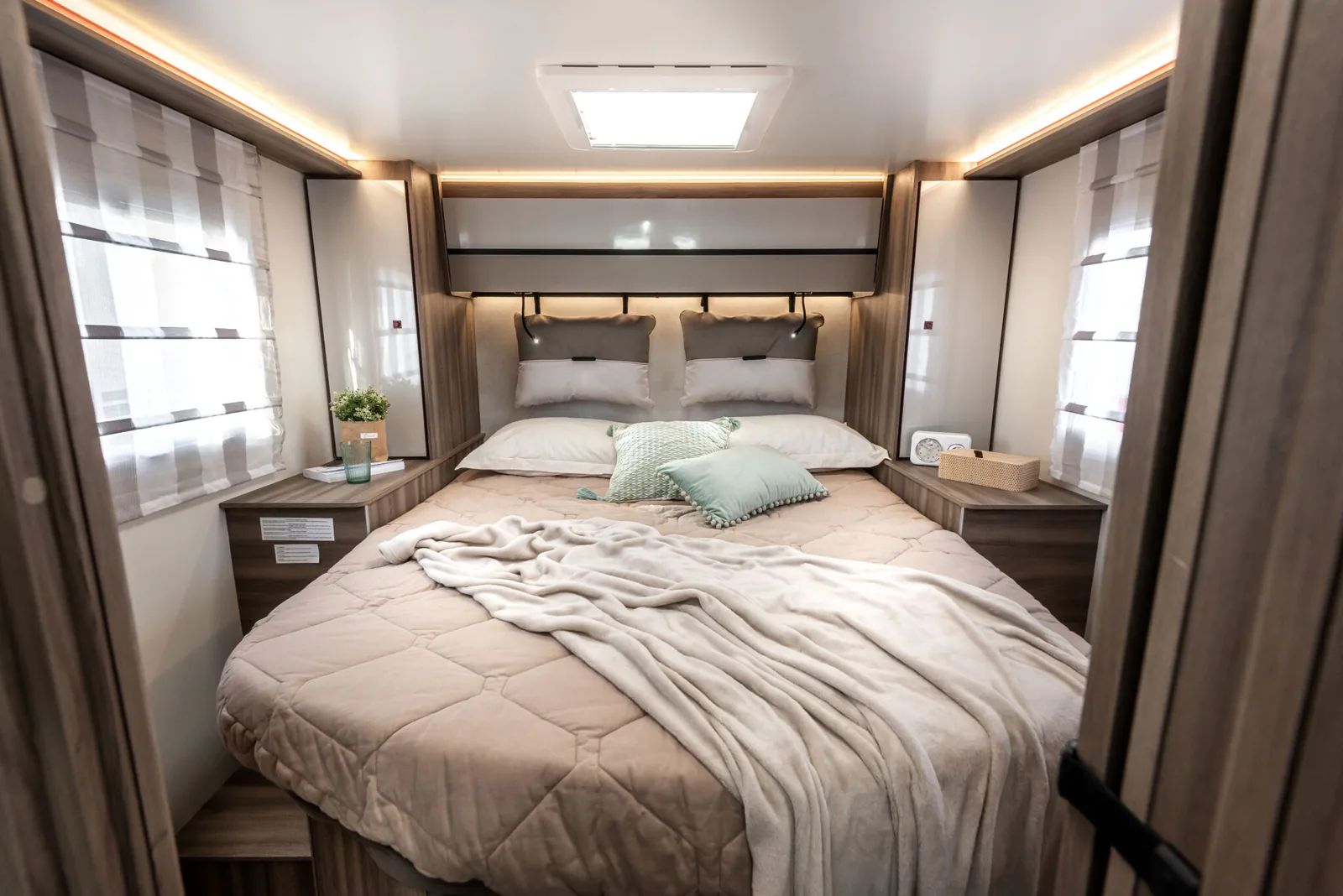 Kronos 267 TL interior