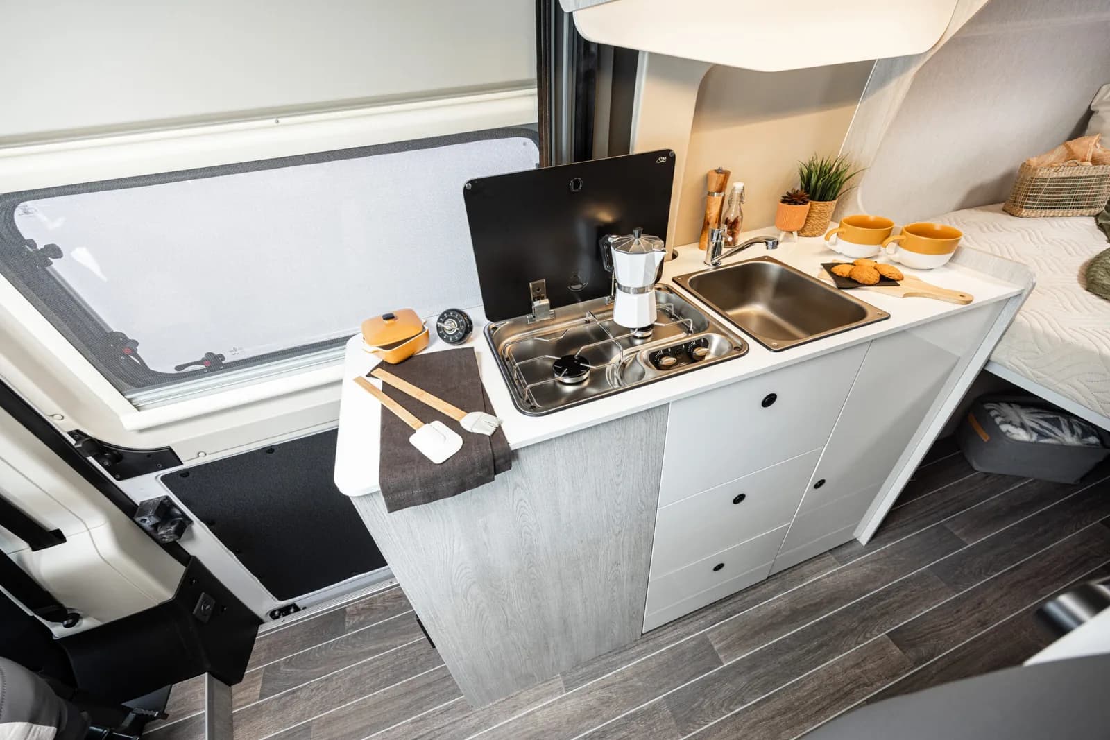 Livingstone 2 interior