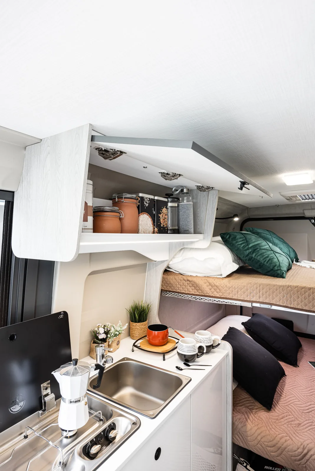 Livingstone 5 interior