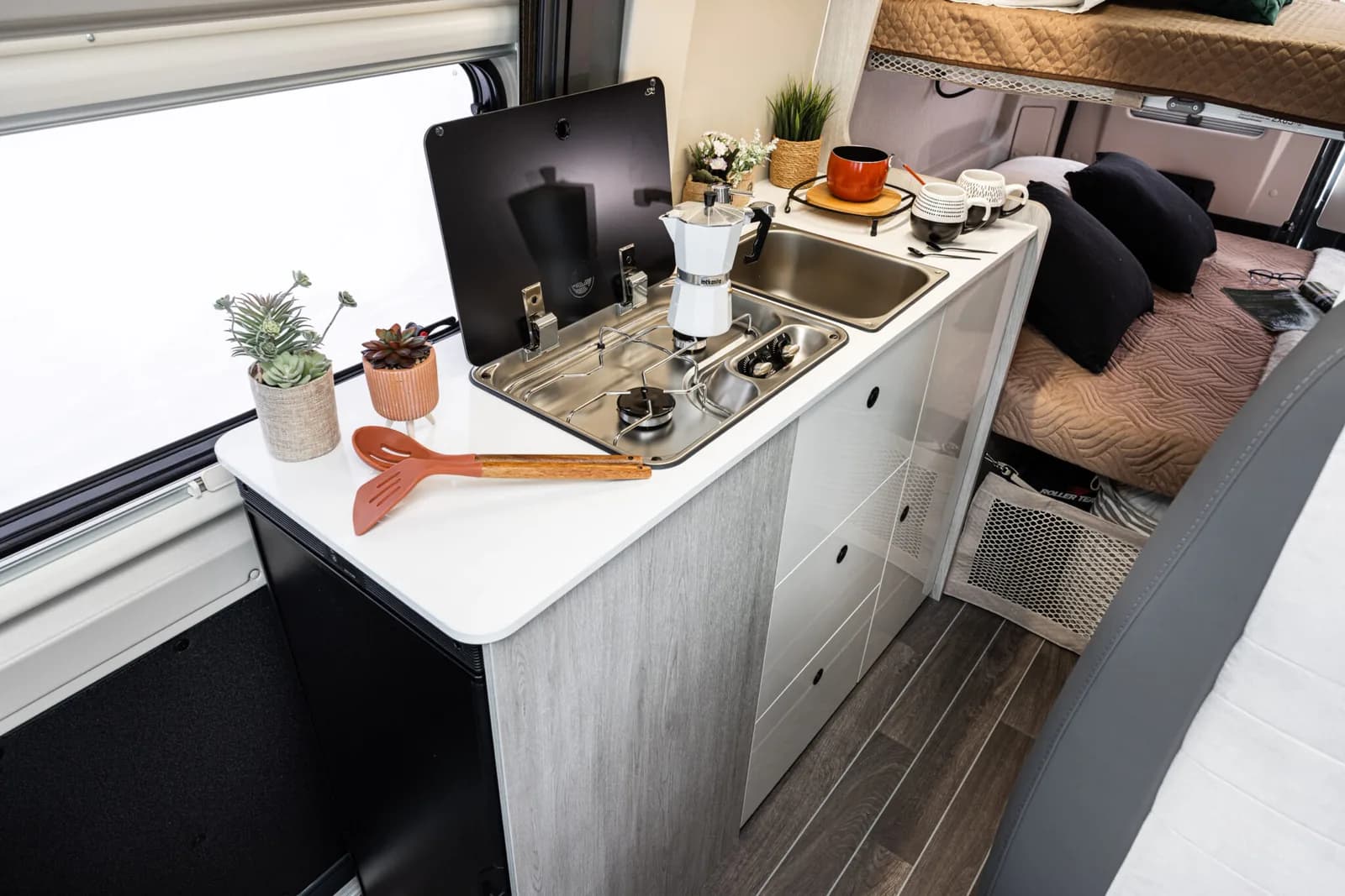 Livingstone 5 interior