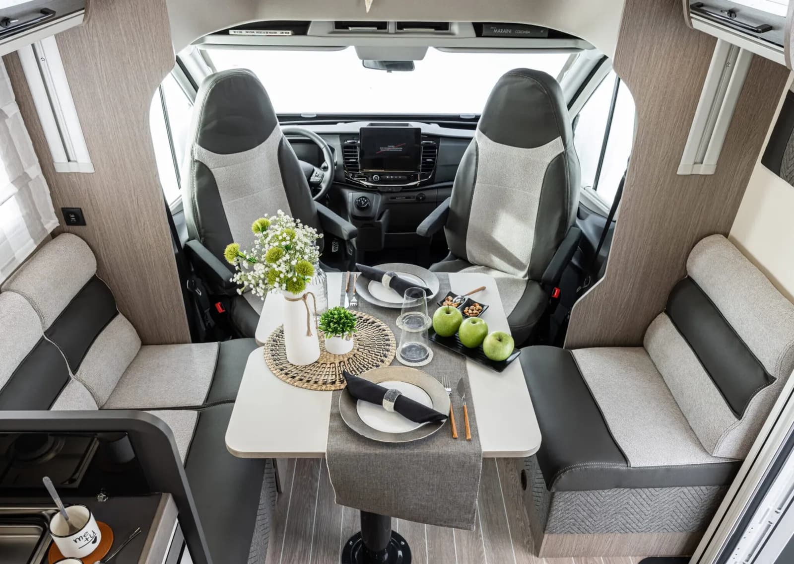 Zefiro 266 TL interior