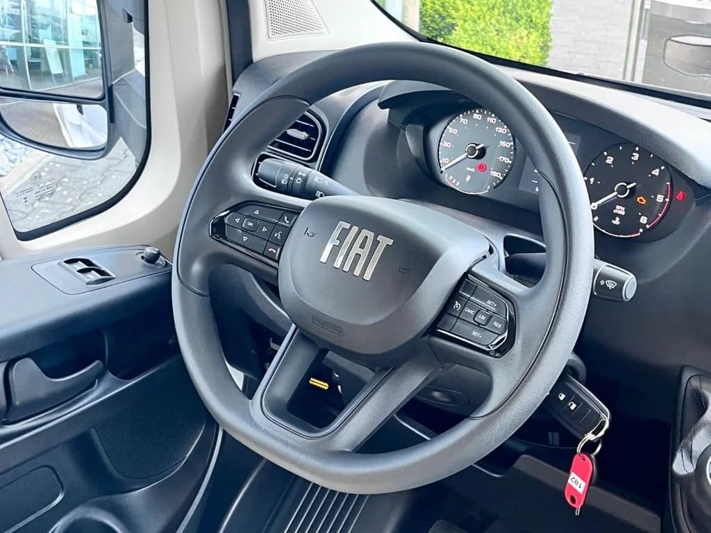 XGO 30G interior