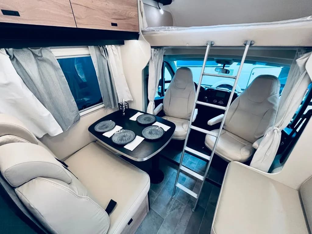 XGO 30G interior
