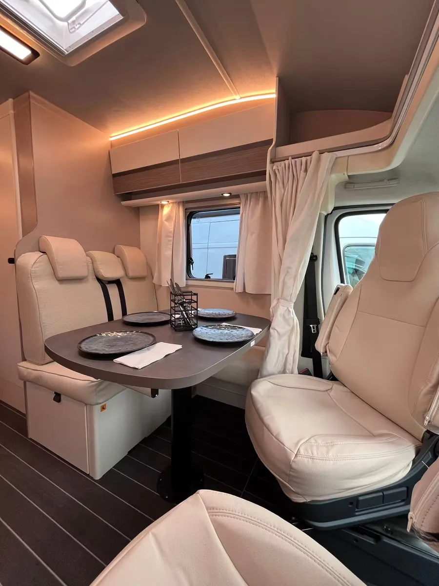 XGO 30P interior