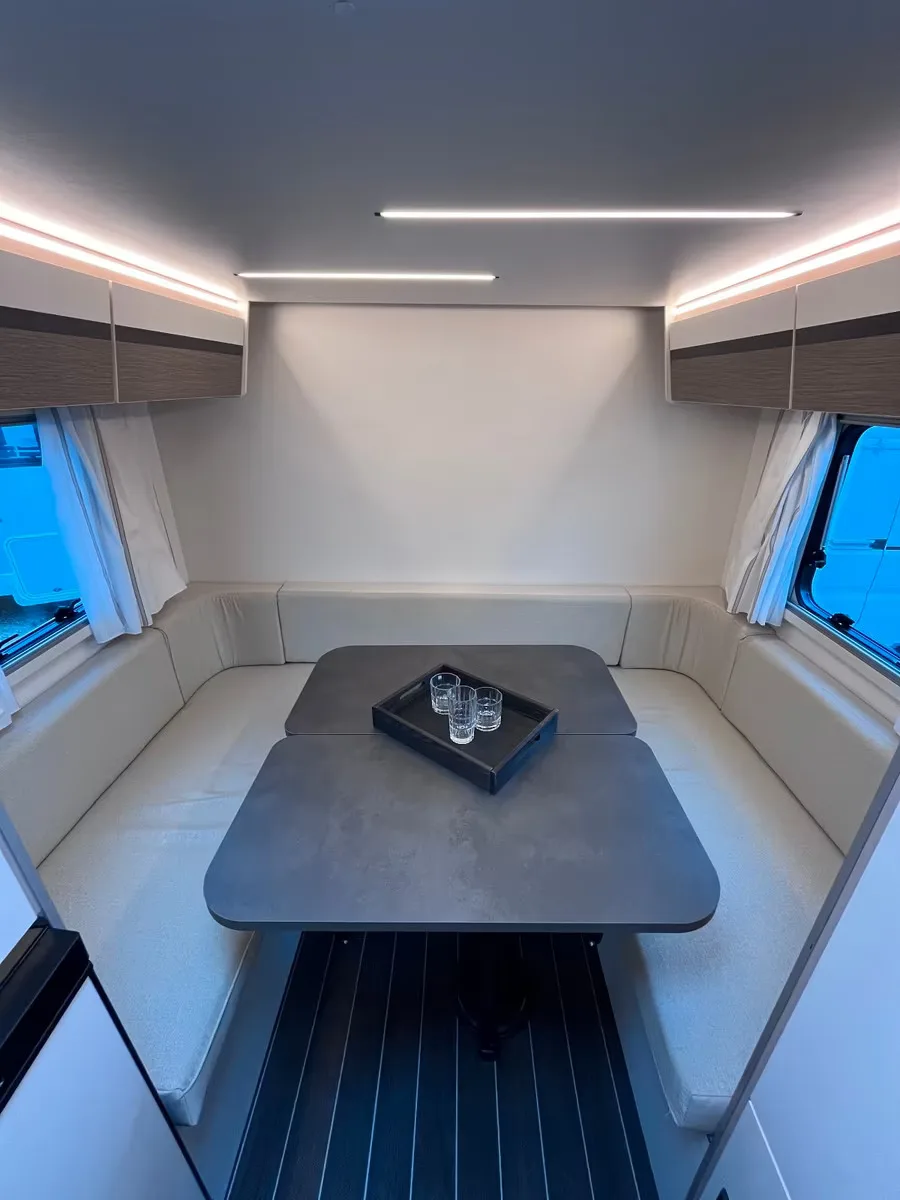XGO 30P interior