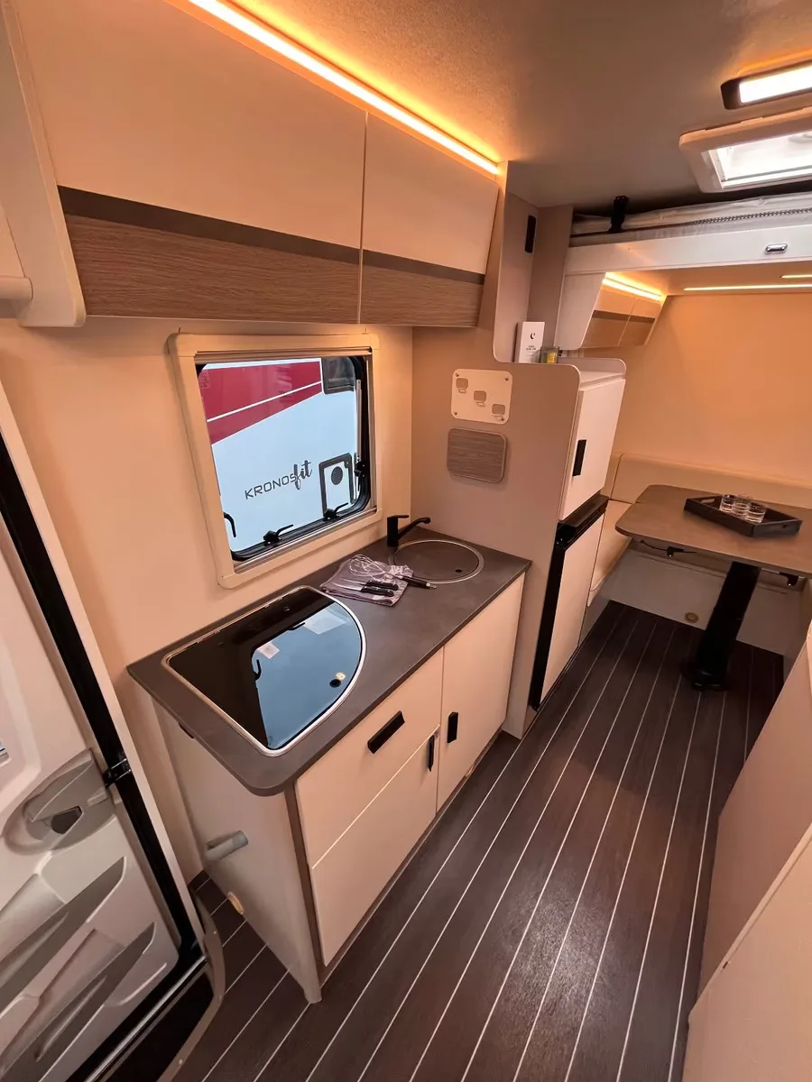 XGO 30P interior