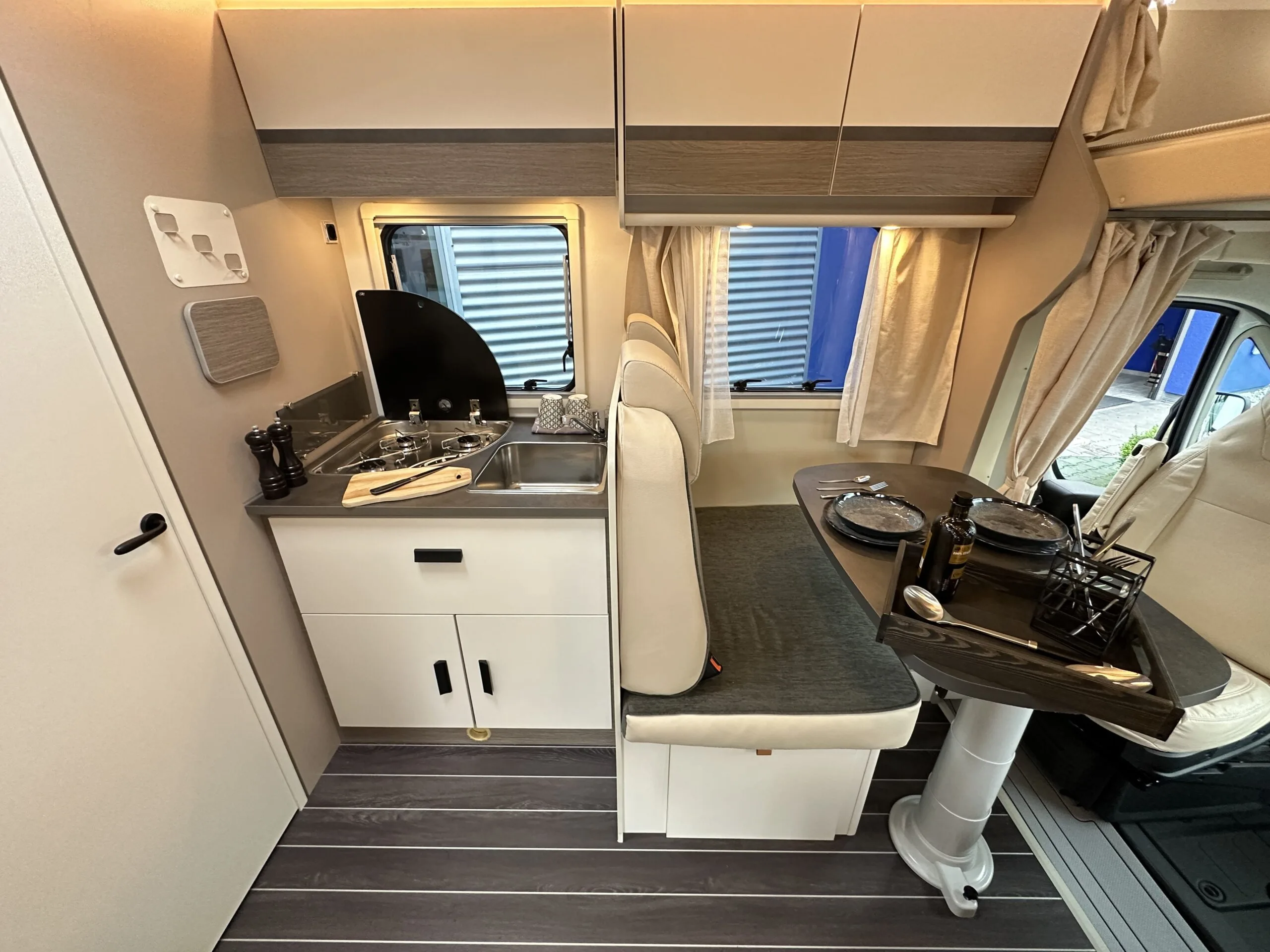 XGO 95G interior
