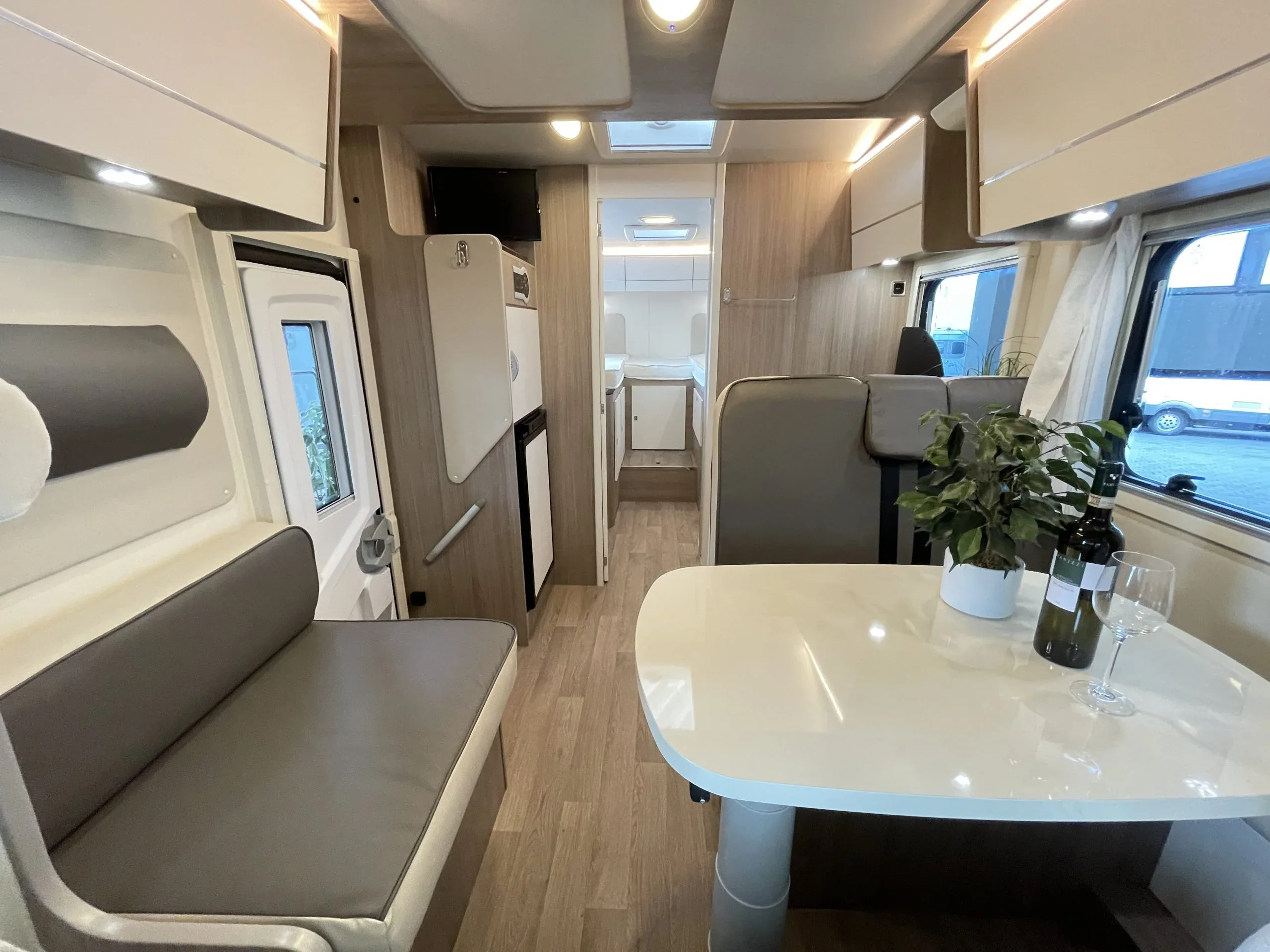XGO 95P interior