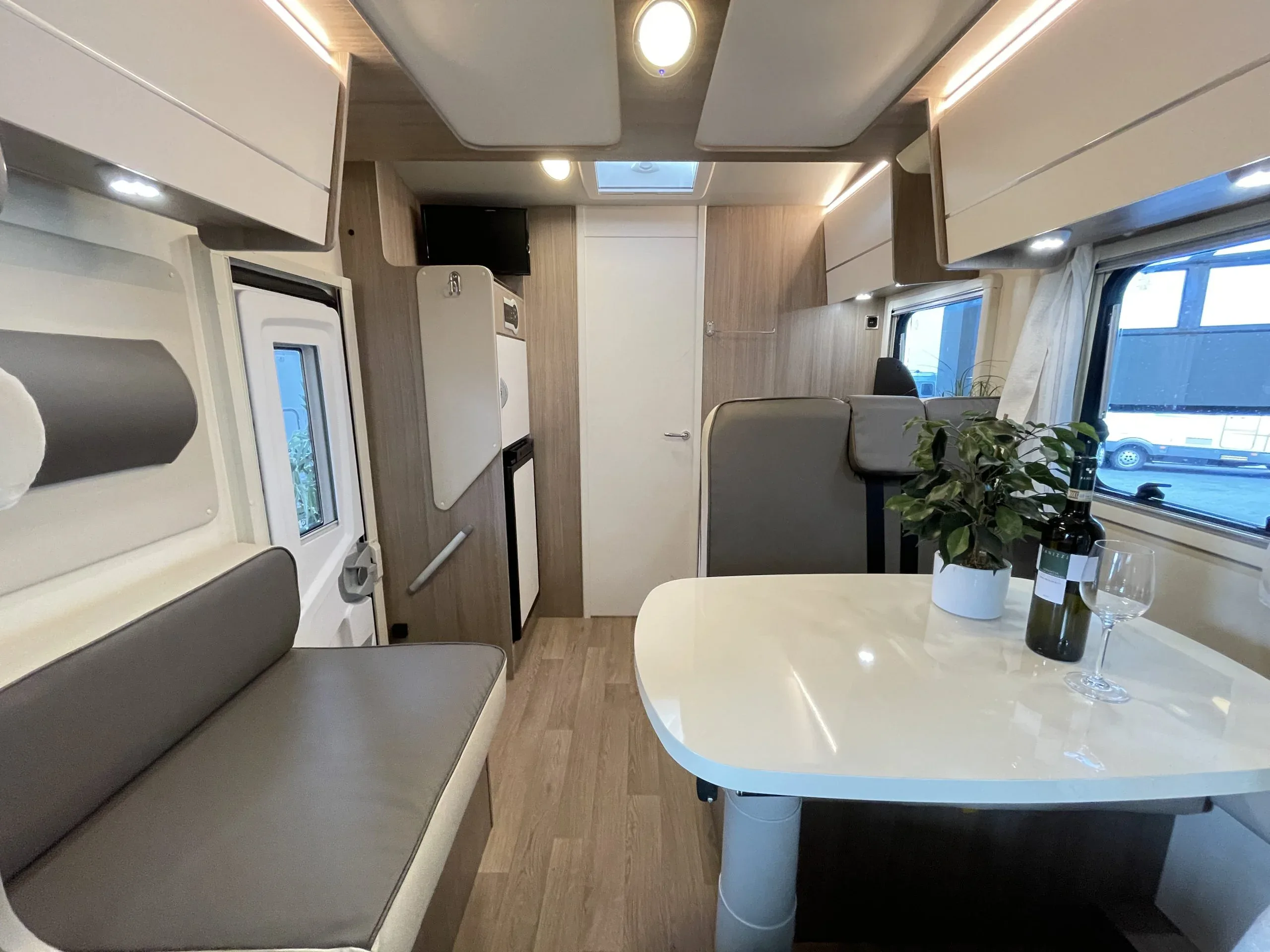 XGO 95P interior